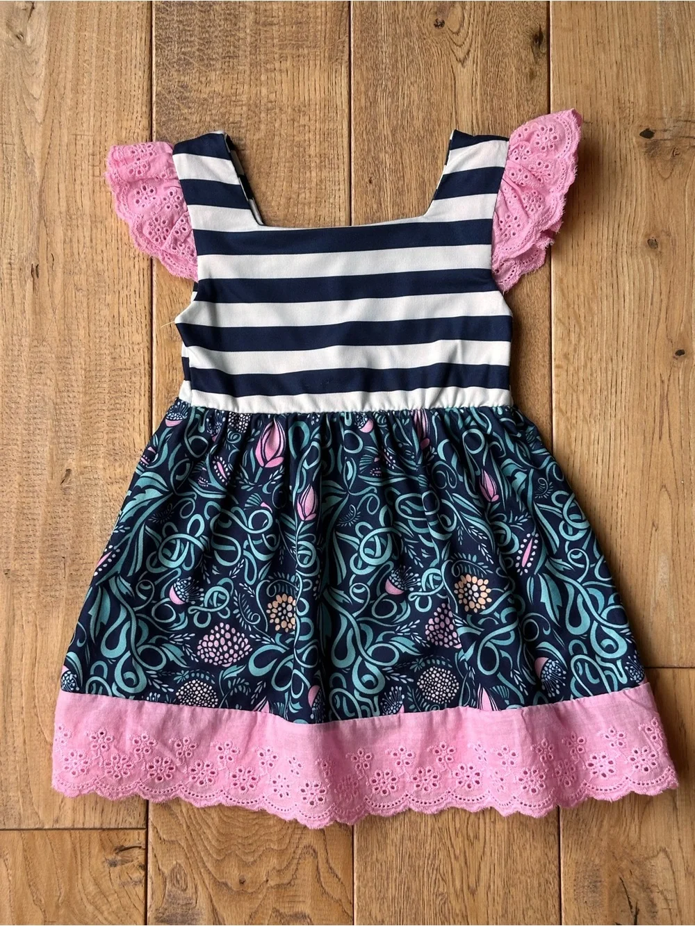 NEW Pete + Lucy Eyelet Ruffle Dress size 12–18 Months